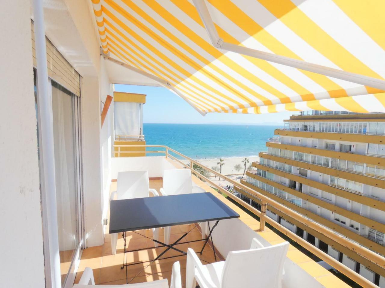 Holiday Center Ρόζες Εξωτερικό φωτογραφία